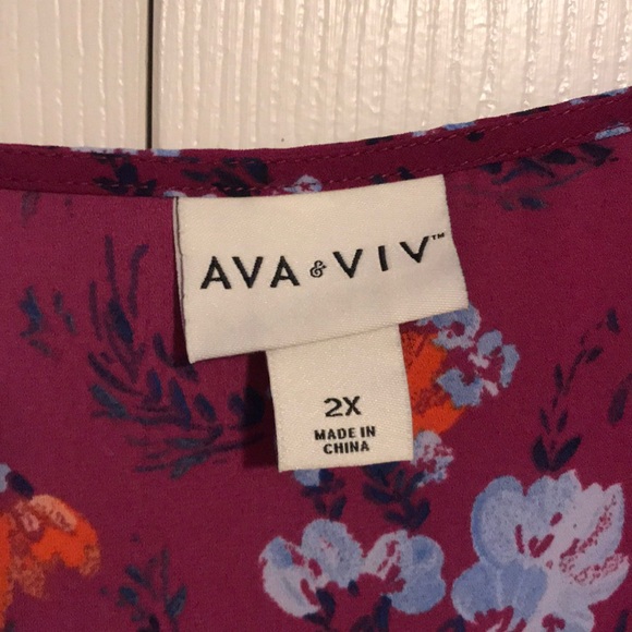 Ava & Viv Plus Size Floral Print 3/4 Sleeve Blouse - Picture 2 of 3